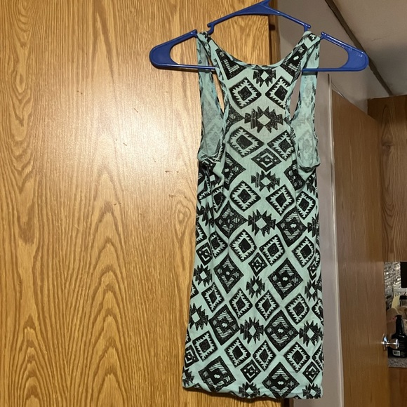 Muscle Shirt - Picture 2 of 2